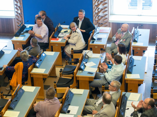 Riigikogu täiskogu istung 2. juuni 2015